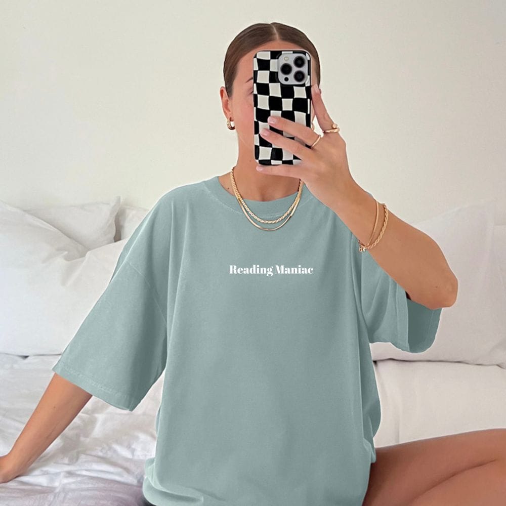 Reading Maniac - T-Shirt