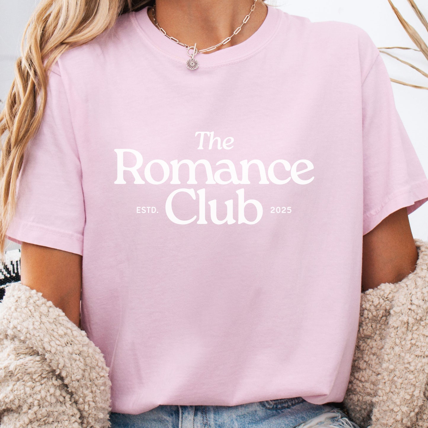 Romance Club - T-Shirt