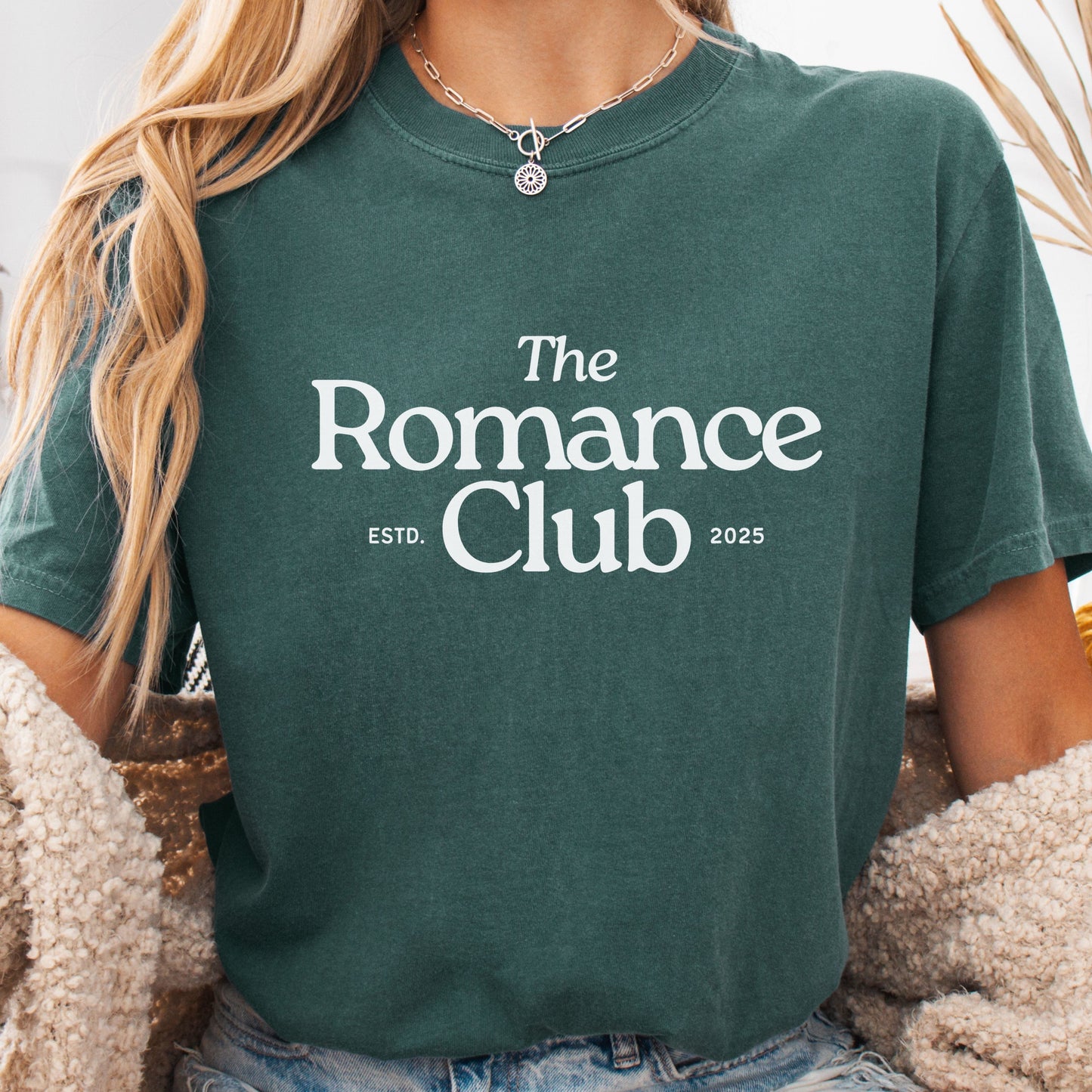 Romance Club - T-Shirt
