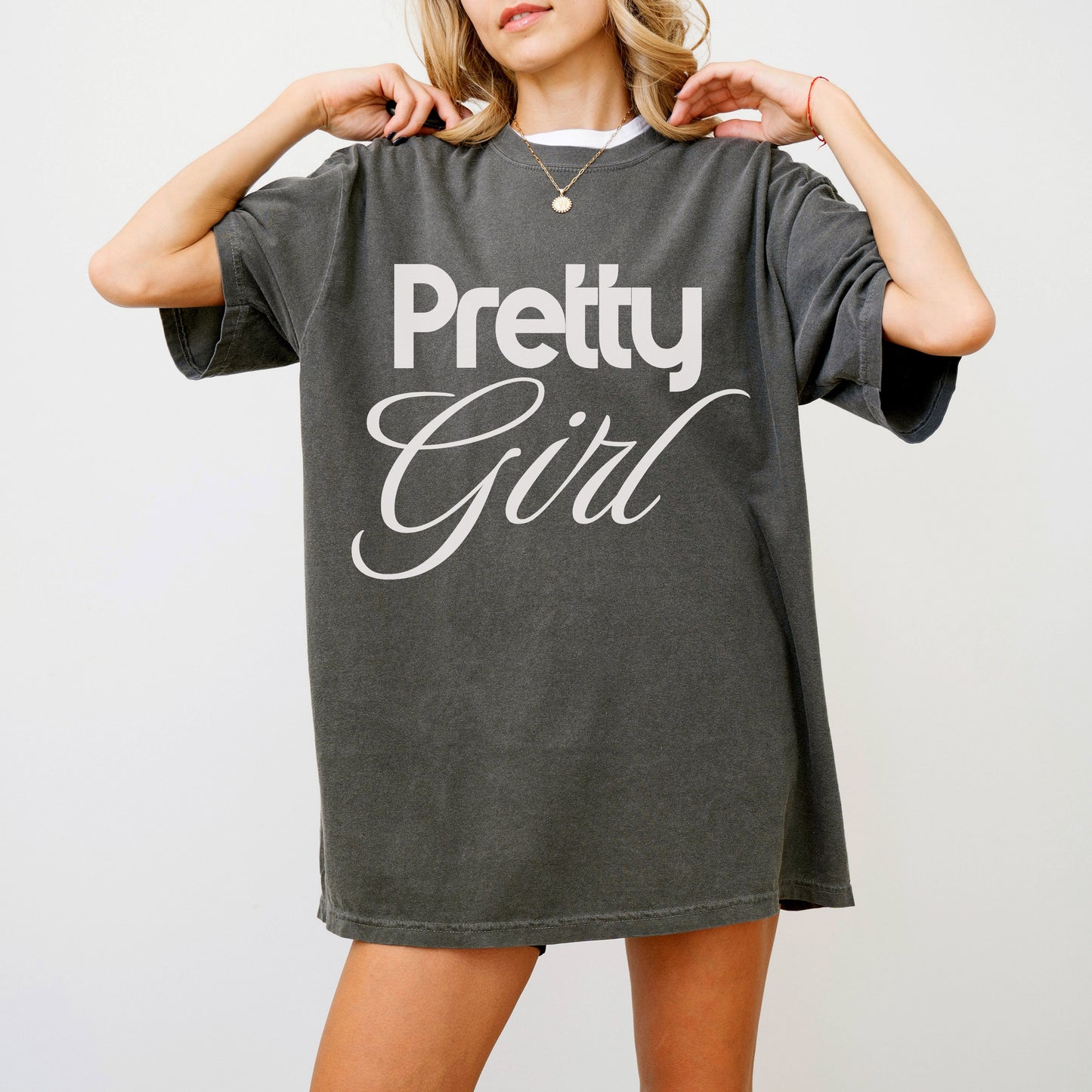 Pretty Girl Graphic - T-Shirt